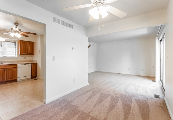 Apartments & Townhomes for Rent in Brownstown Township MI South Glen