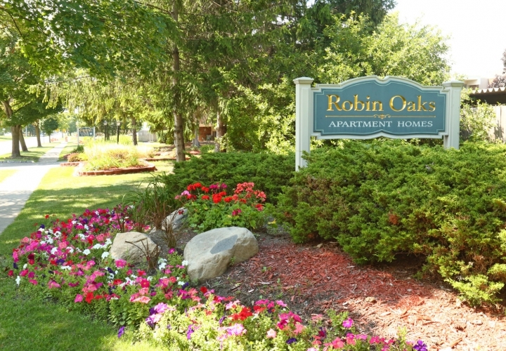 Apartments for Rent in Midland, MI Robin Oaks Apartments