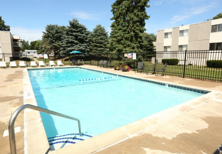 Apartments for Rent in Midland, MI Robin Oaks Apartments